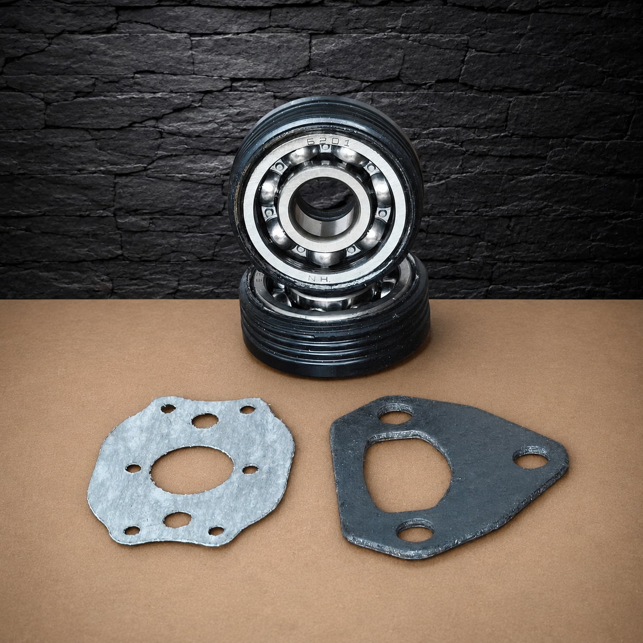 Engine Gasket and Crankshaft Oil Seal Set for Husqvarna 137, 137E, 142 and 142E Chainsaws